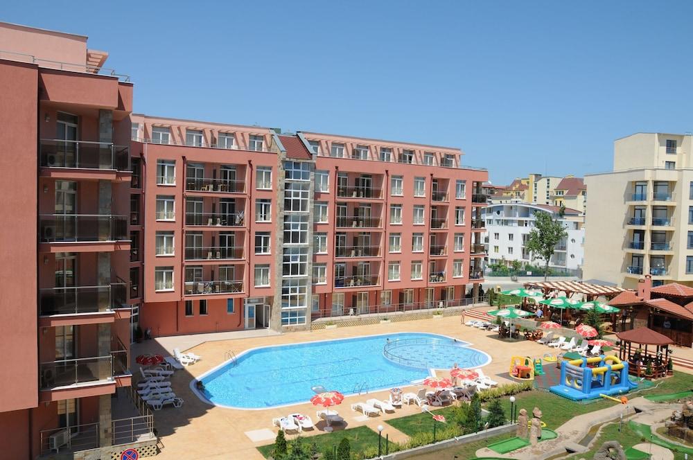 Rainbow 2 Holiday Complex Sunny Beach Exterior photo