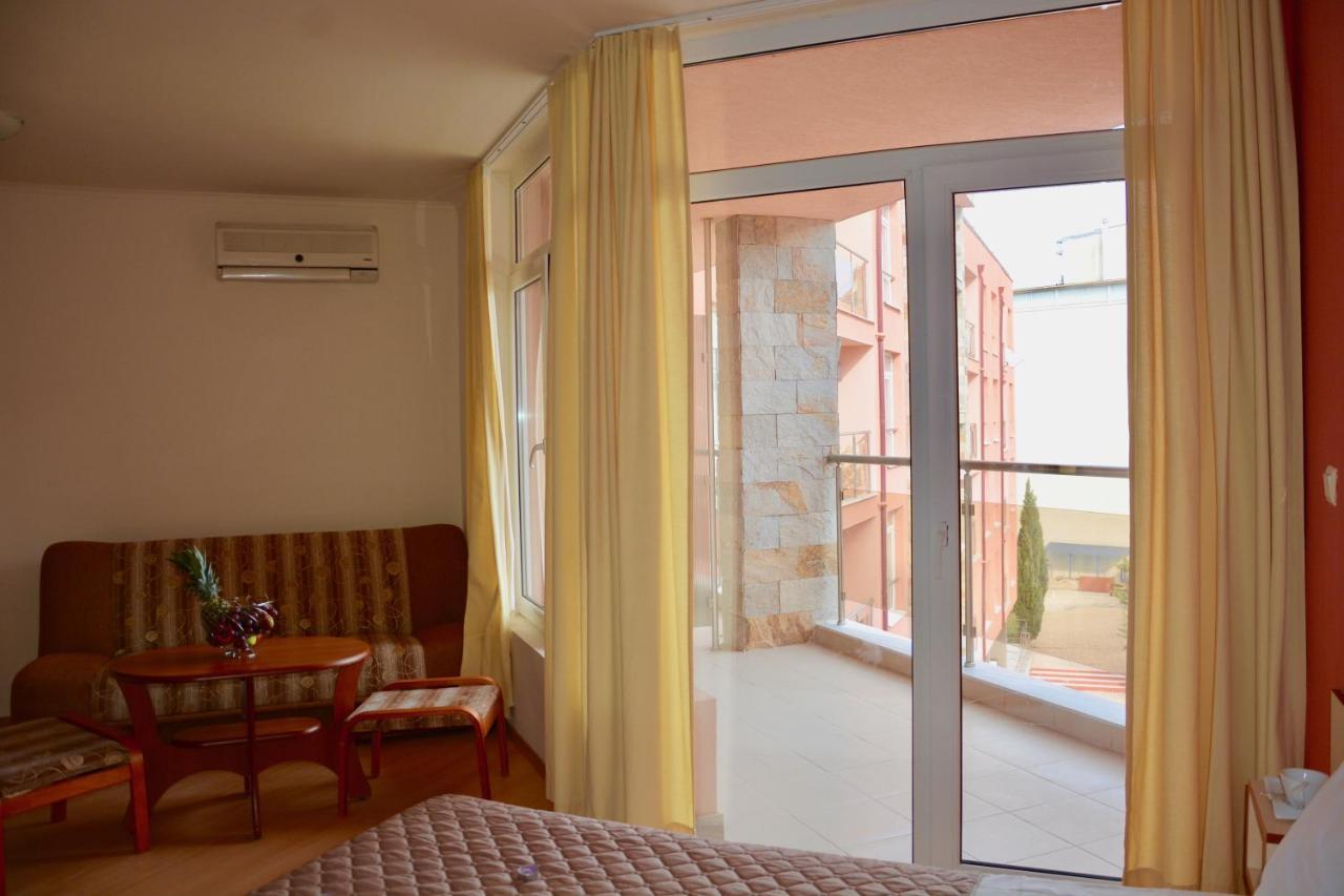 Rainbow 2 Holiday Complex Sunny Beach Exterior photo